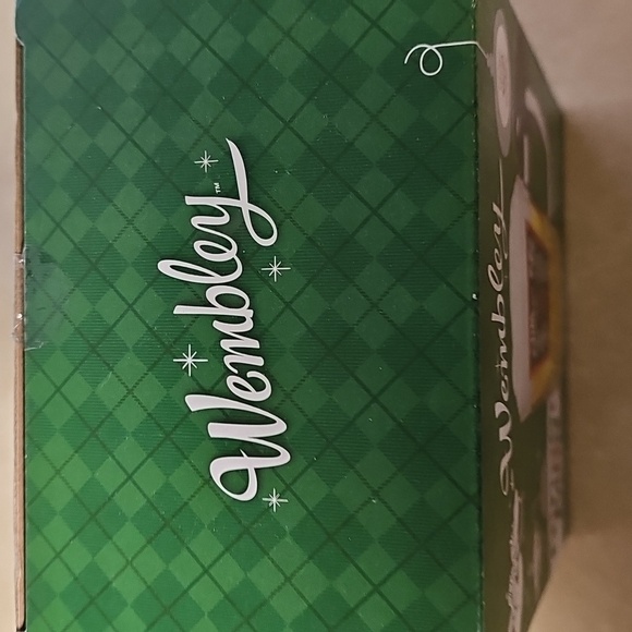 Wembley Ringer Mug - Picture 2 of 5